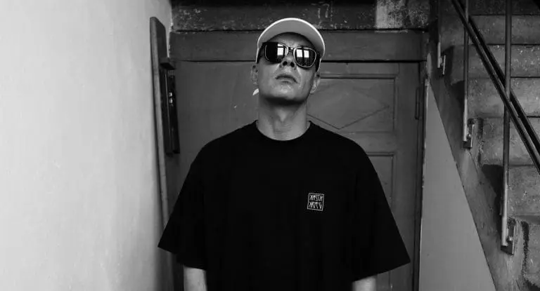 Trettmann: »Die Kunstfigur ‚Ronny Trettmann‘ hatte sich erschöpft« // Titelstory