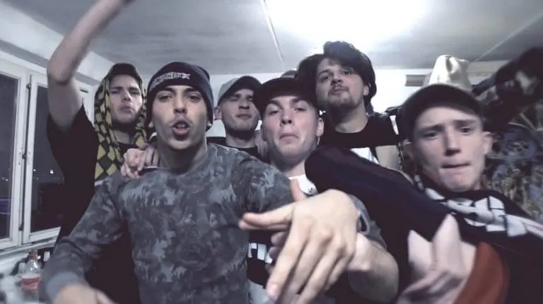 102 Boyz feat. Haiyti, Hugo Nameless, Kobik & Fang – Ohne Shirt // JUICE Premiere