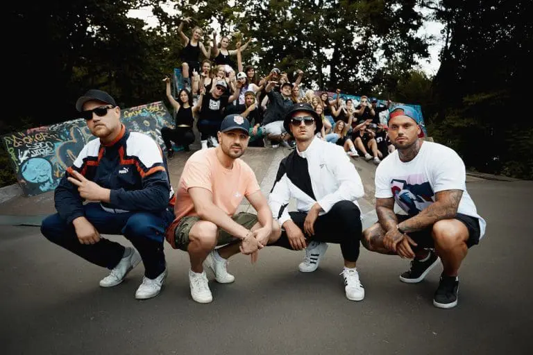 »Wo die wilden Kerle touren«: Das VSK rockt die Rapublik // Live