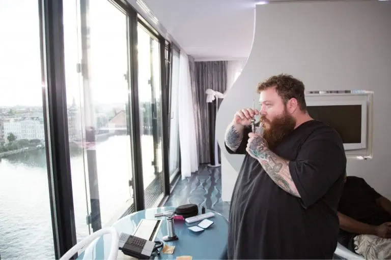 Earl Sweatshirt & Action Bronson – Warlord Leather // Track