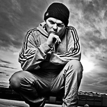 Average – Dolce Notte (Video)