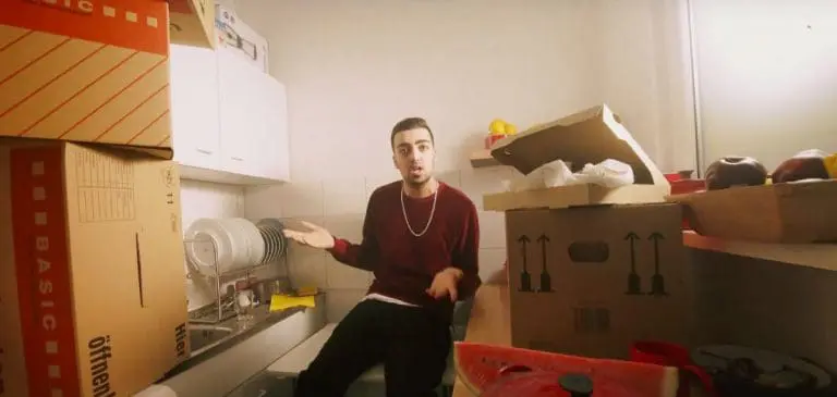 BRKN – Ein Zimmer // Video