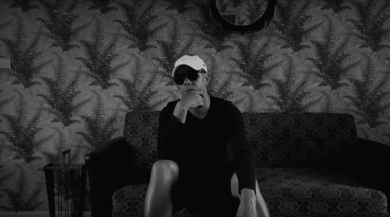 trettmann, ronny, kitschkrieg, diy, grauer beton