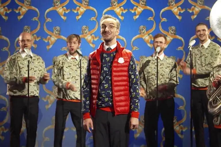 Jan Böhmermann – Lass die Affen aus’m Zoo (Haftbefehl-Cover)