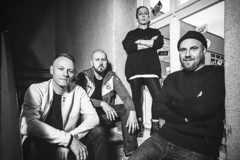 »Wer reich werden will, sollte lieber was anderes machen«: Vier Deutschrap-Experten im Talk // Interview