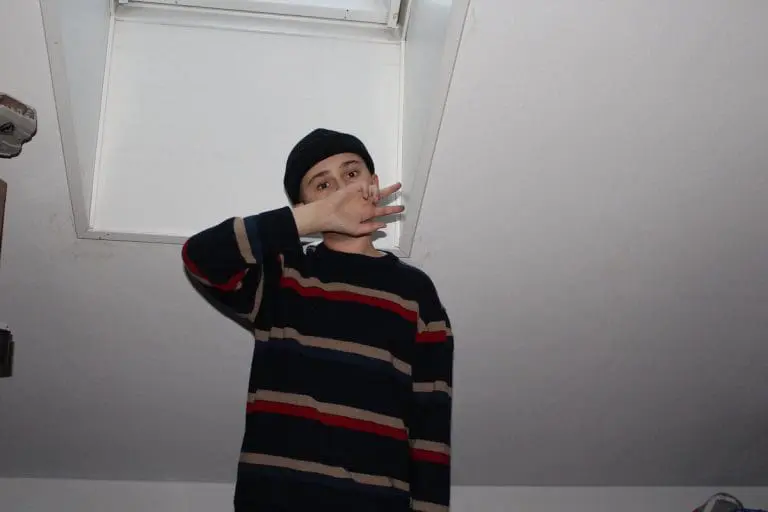 Brown-Eyes White Boy feat. Trettmann – Messer Raus *Positivität* (Remix) // Track