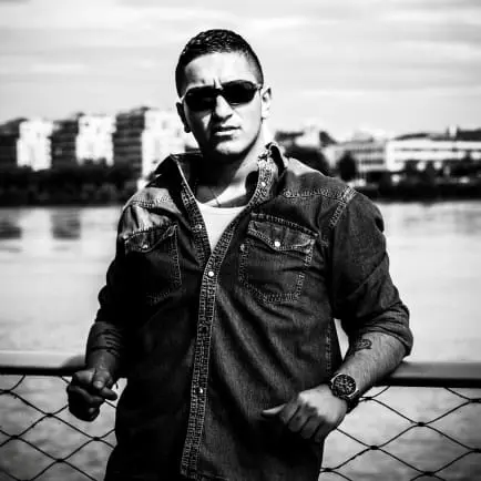 Capo feat. Haftbefehl – Champagner für alle (Video)