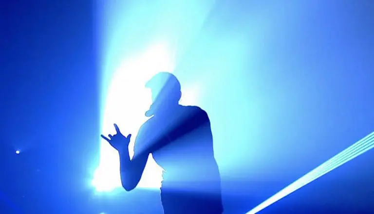 Casper lässt die »Sirenen« heulen // Video