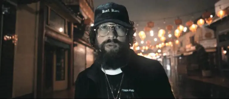 Curly – Latenight // Video