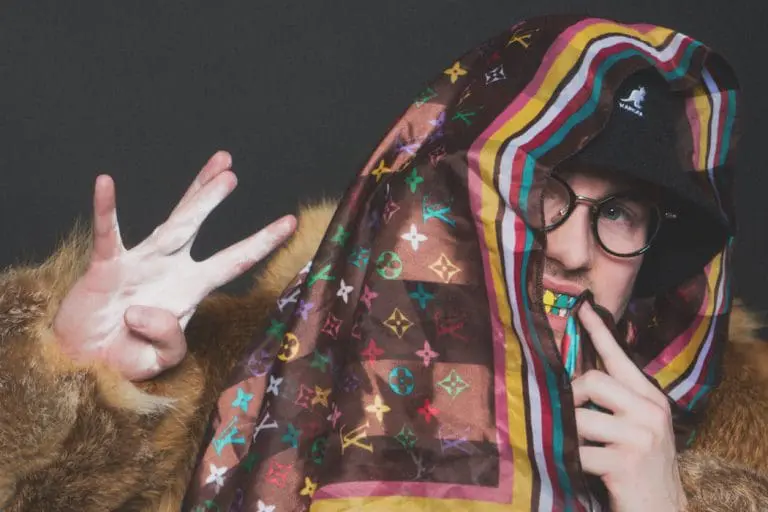 DCVDNS: »Oder sollte ich besser sagen: Der letzte tighte N-Wort?« // Interview