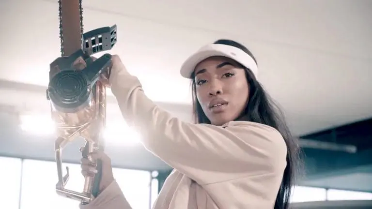 Eunique feat. Azzi Memo – Bluff // Video