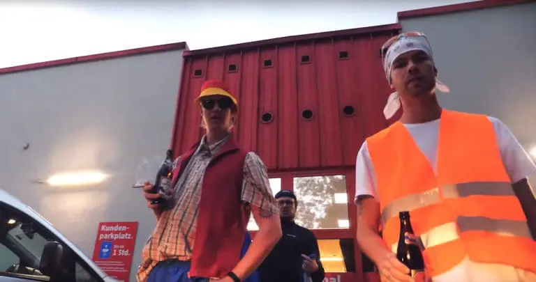 Felix Krull feat. Frank Weiss – Besoffen vorm Penny // Video