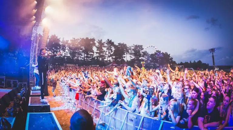 Helene Beach Festival: 187, Savas & Sido und Bausa kommen zum HipHop Beach // Verlosung