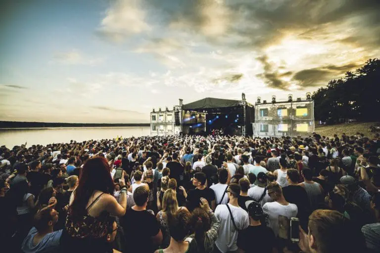 Helene Beach Festival mit K.I.Z, Megaloh, RAF Camora, Haftbefehl u.v.m. // Live