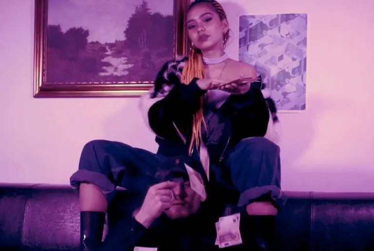 Holy Modee – Kätzchen // Video