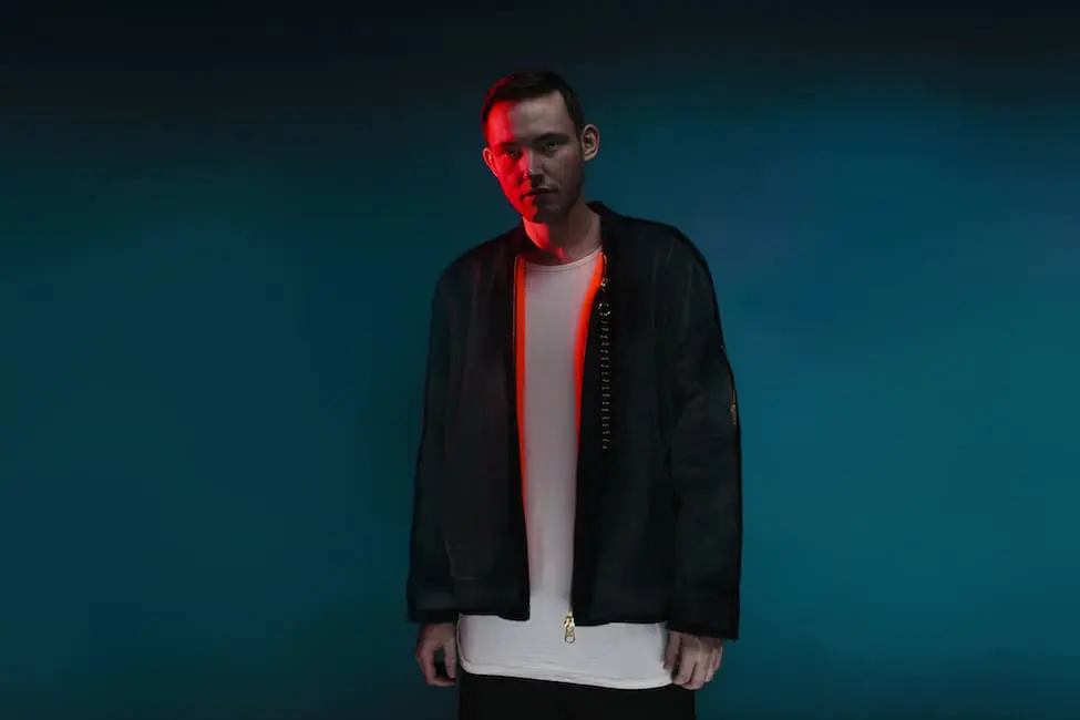 Hudson Mohawke by Tim Saccenti 2015 (dom) - 06