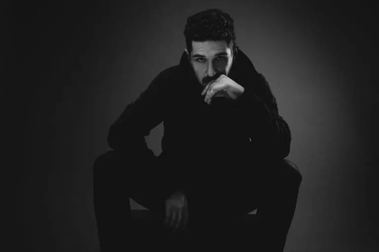 Widerstand ist zwecklos – Joey Bargeld über sein Debüt »Punk Is Dead« // Feature