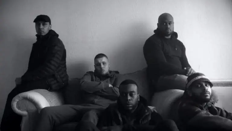 Jorja Smith – Blue Lights // Video