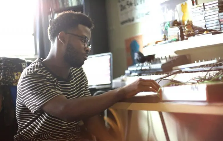 Knxwledge vereint Jay Z, Rick Ross, Kanye und Rihanna auf zwei neuen Beattapes // Stream