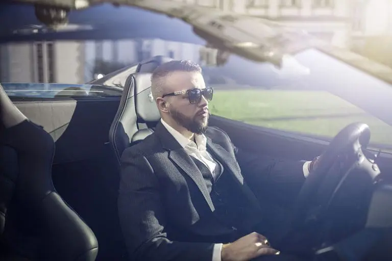 Über dem Kaiser steht nur Gott: Image-Rap im Wandel am Beispiel Kollegah // Feature
