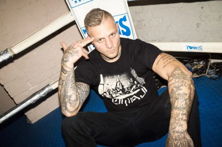 Kontra K: »Ich mache keine kalkulierte Popmusik. Meine Musik ist Selbsttherapie« // Feature