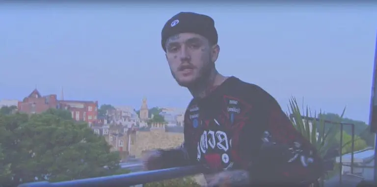 Lil Peep – No Respect Freestyle // Video