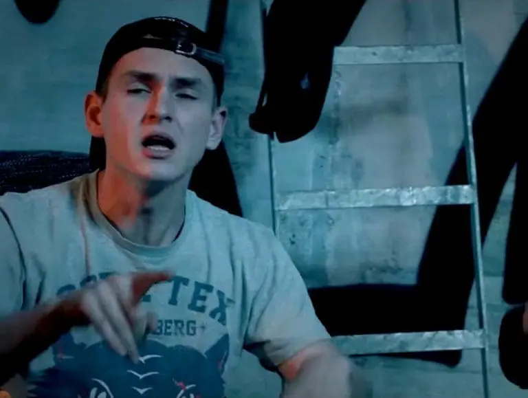 Luvre47 – Lass ma sein / Plus X // Video