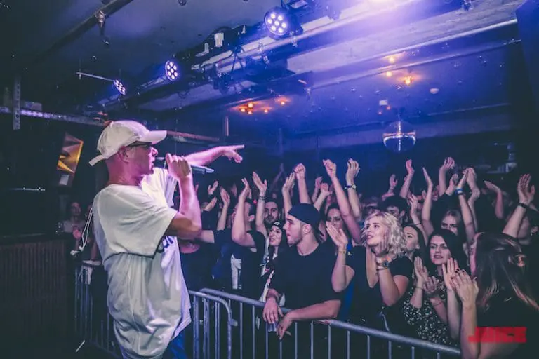 #DIY: Trettmann kommt 2018 wieder auf Tour // Live