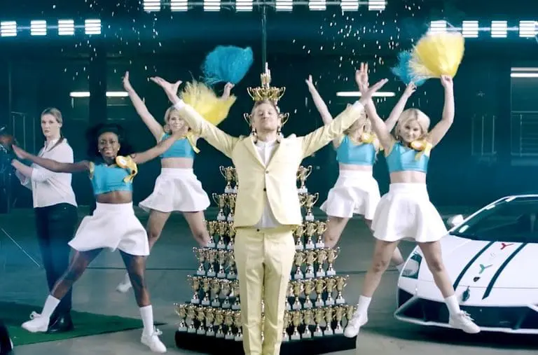 Maeckes – Loser // Video