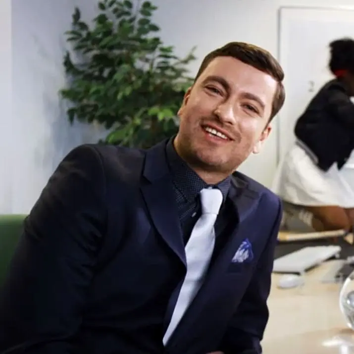 Marteria – Kids (2 Finger an den Kopf) (Video)