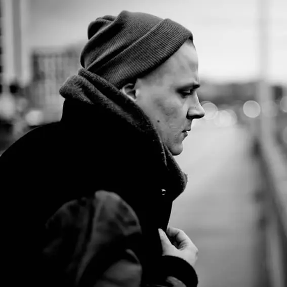 Marz – Linke Seite / Rechte Seite (Video)