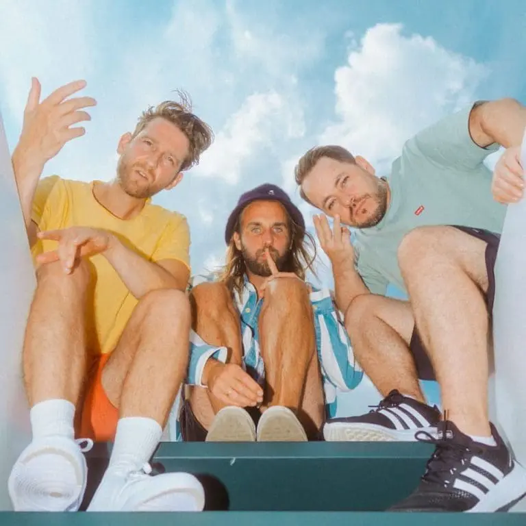 OK KID verschieben ihre Drei Tour in den April 2023 // Live