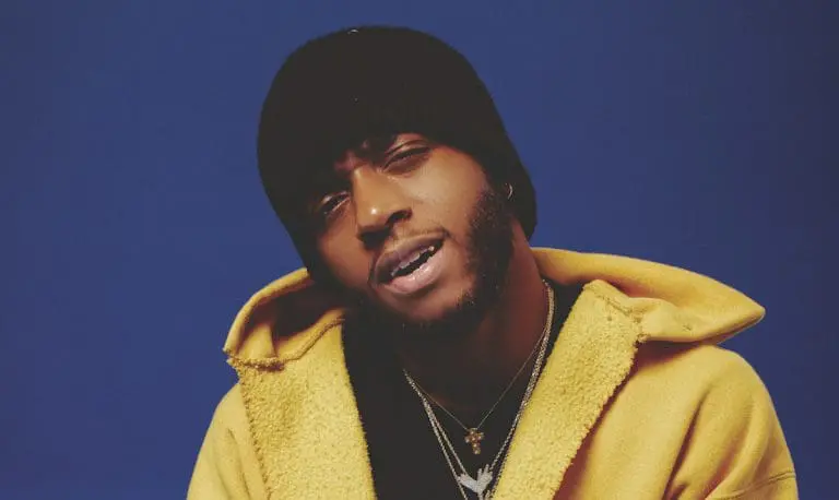 »Ich bin hier, um mich verletzlich zu zeigen« // 6lack im Interview