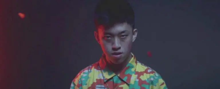 Rich Brian – Cold // Video + Album-Stream