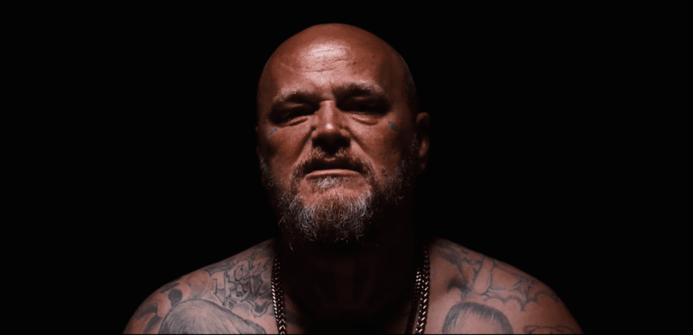 »Für die Liebe rollt der Osten wieder«: Rilla samplet »Bist du wach?« // Track