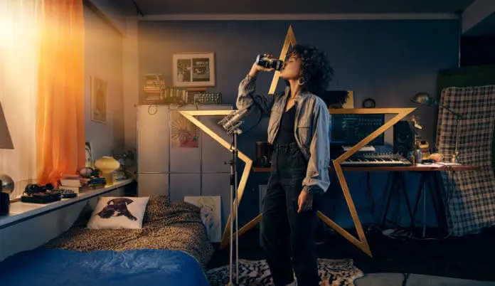 Rockstar_KV_Equity_BedroomRapper_Female-2_500mlOriginal_landscape