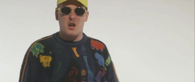 Skinny Finsta – 100 Schüsse // Video