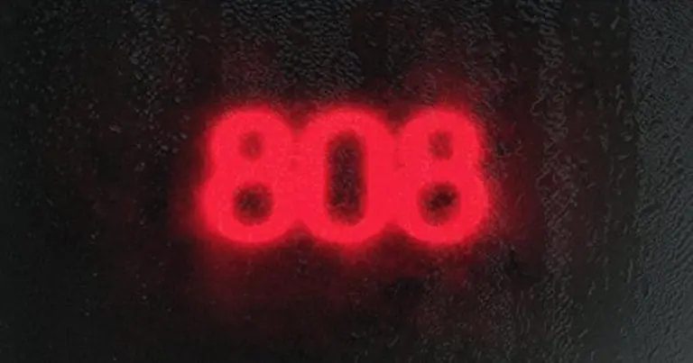 Ufo361 – 808 // Stream