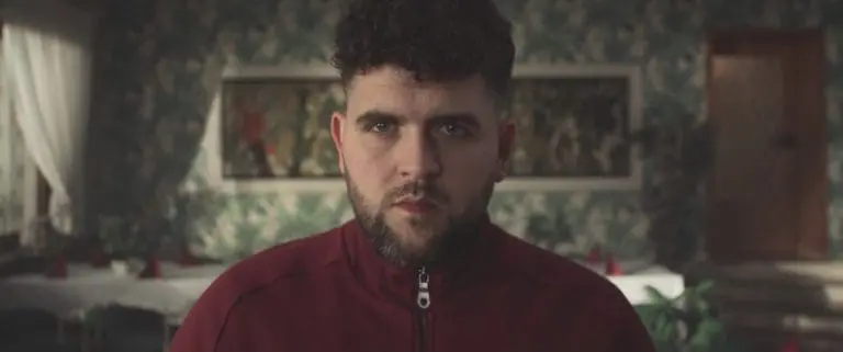 Vega – Delorean // Video