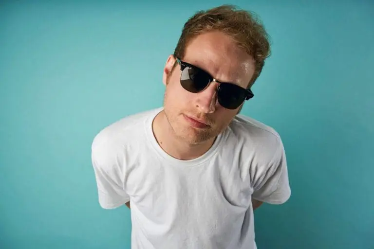 Weekend kündigt Tour zu »Keiner ist gestorben« an und veröffentlicht erstes Video  // Live