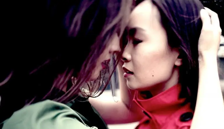 YOURZ – ROAR! // JUICE Premiere