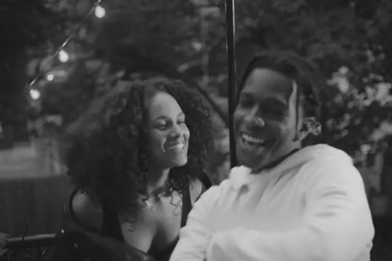 Alicia Keys feat. A$AP Rocky – Blended Family (What You Do For Love) // Video