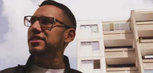 B-Tight – Nummer Einz [Video]