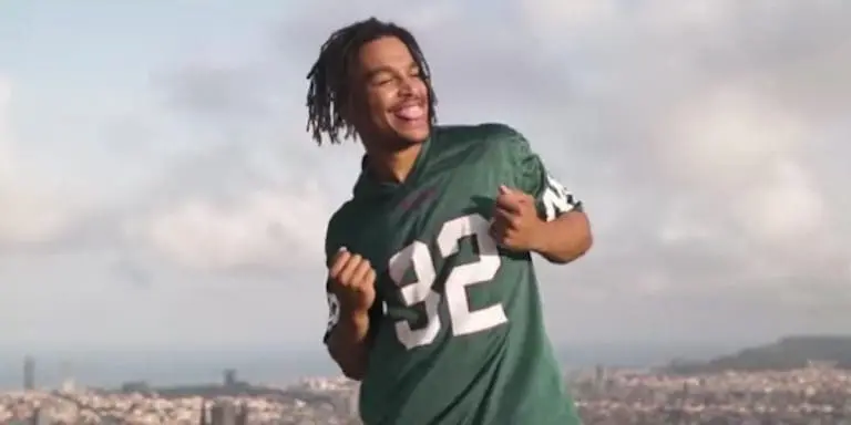 Booz – Über deinen Kopf // Video