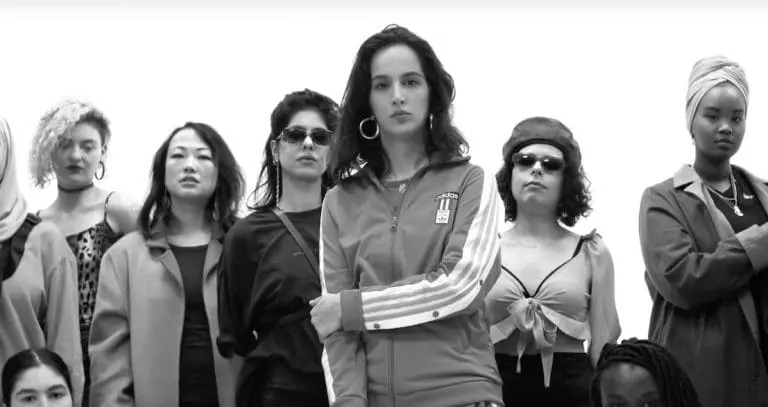 Ebow mit dem neuen Empowerment-Turnup »K4L« // Video