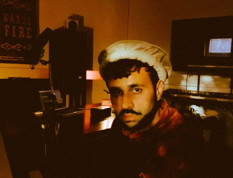 Farhot: »Ich bin überall zuhause« // Interview