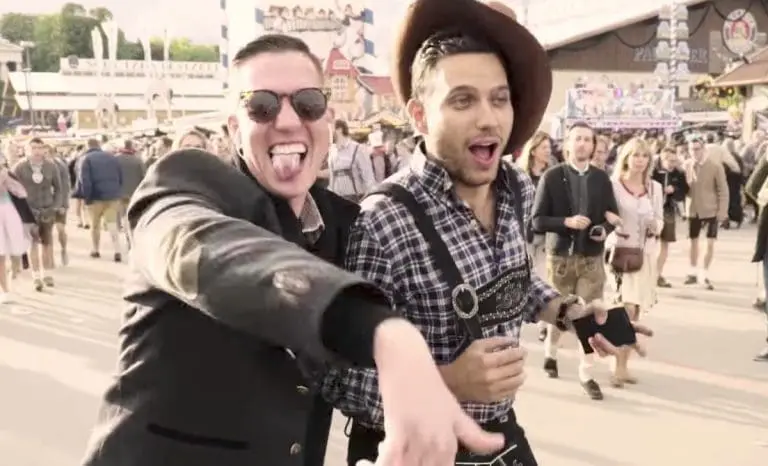 Alman-Prototyp: Felix Krull fühlt den »Oktoberfestflavour« // Video