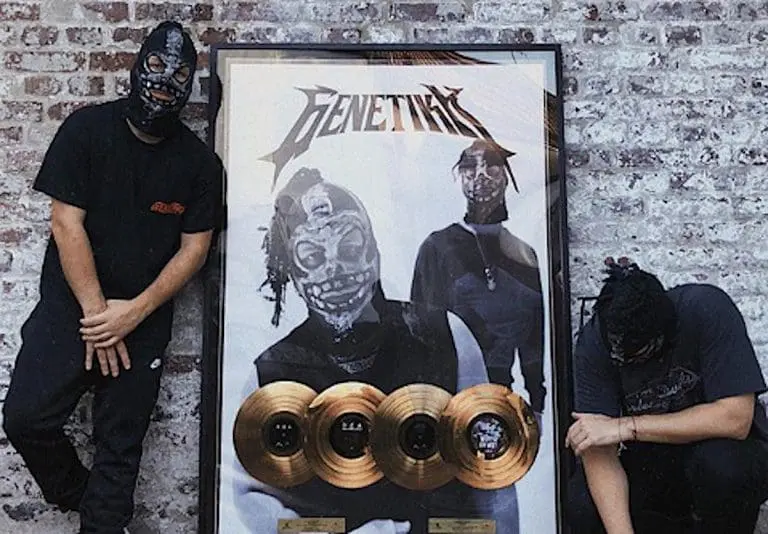 Als Geschenk für 4 x Gold: Genetikk droppen »D.N.A.2« // Stream