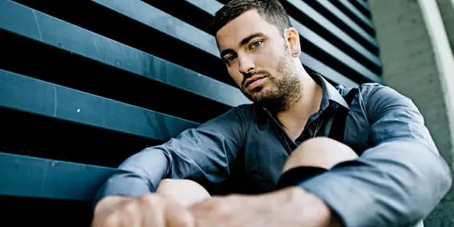 »Für mich macht jetzt alles Sinn – auch, dass ich damals alles hingeschmissen und gesagt habe: Ja, ich setze auf das falsche Pferd HipHop.« // Marteria im Interview