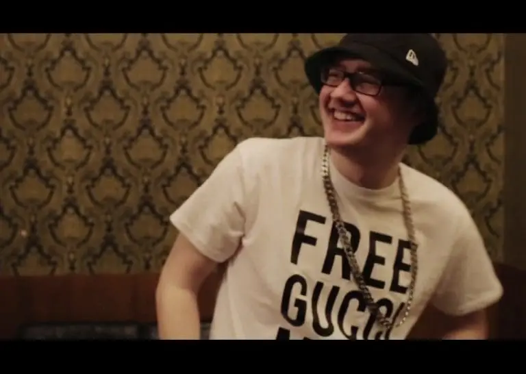 Juicy Gay – Sace Sace